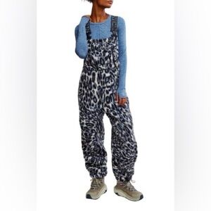 Free People Hit The Slopes Salopette Overalls Snow Leopard Fleece One-Piece